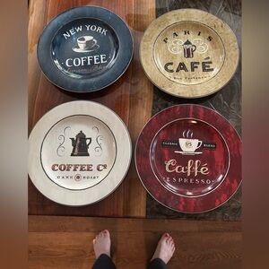 Sakura 8 in set of dessert plates coffee break pattern